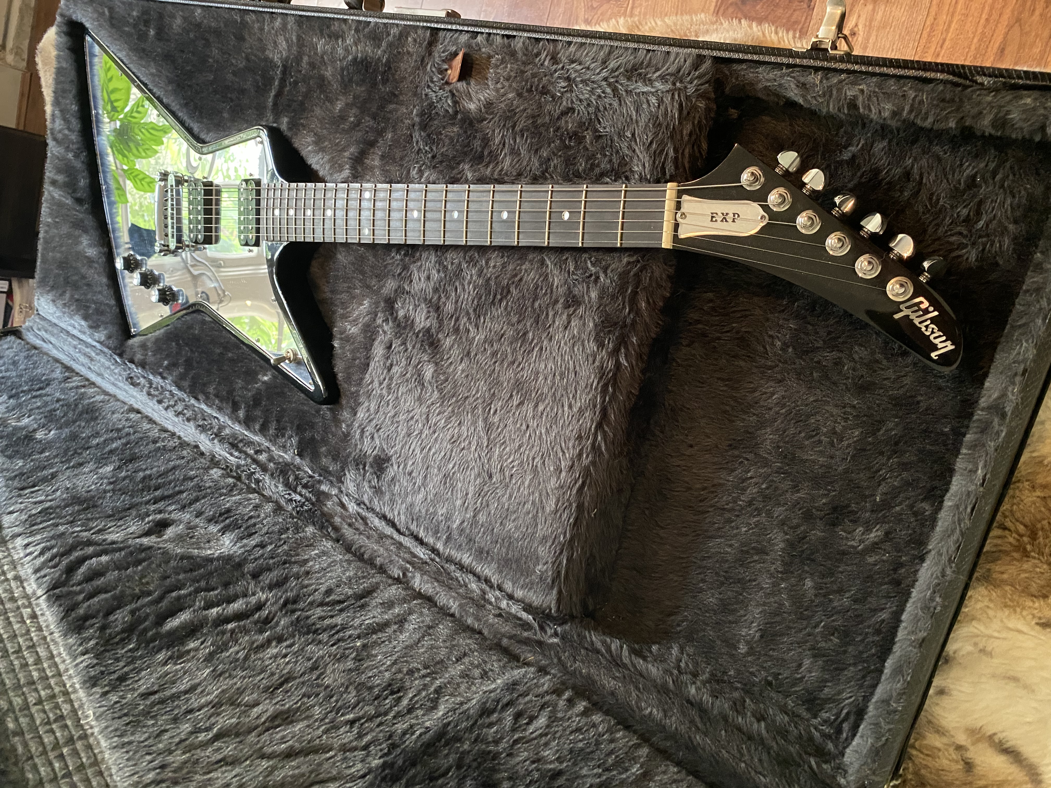 Gibson Explorer New Century gallery view 5