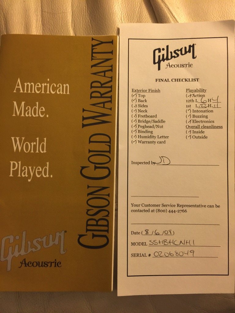 Gibson Hummingbird gallery view 6