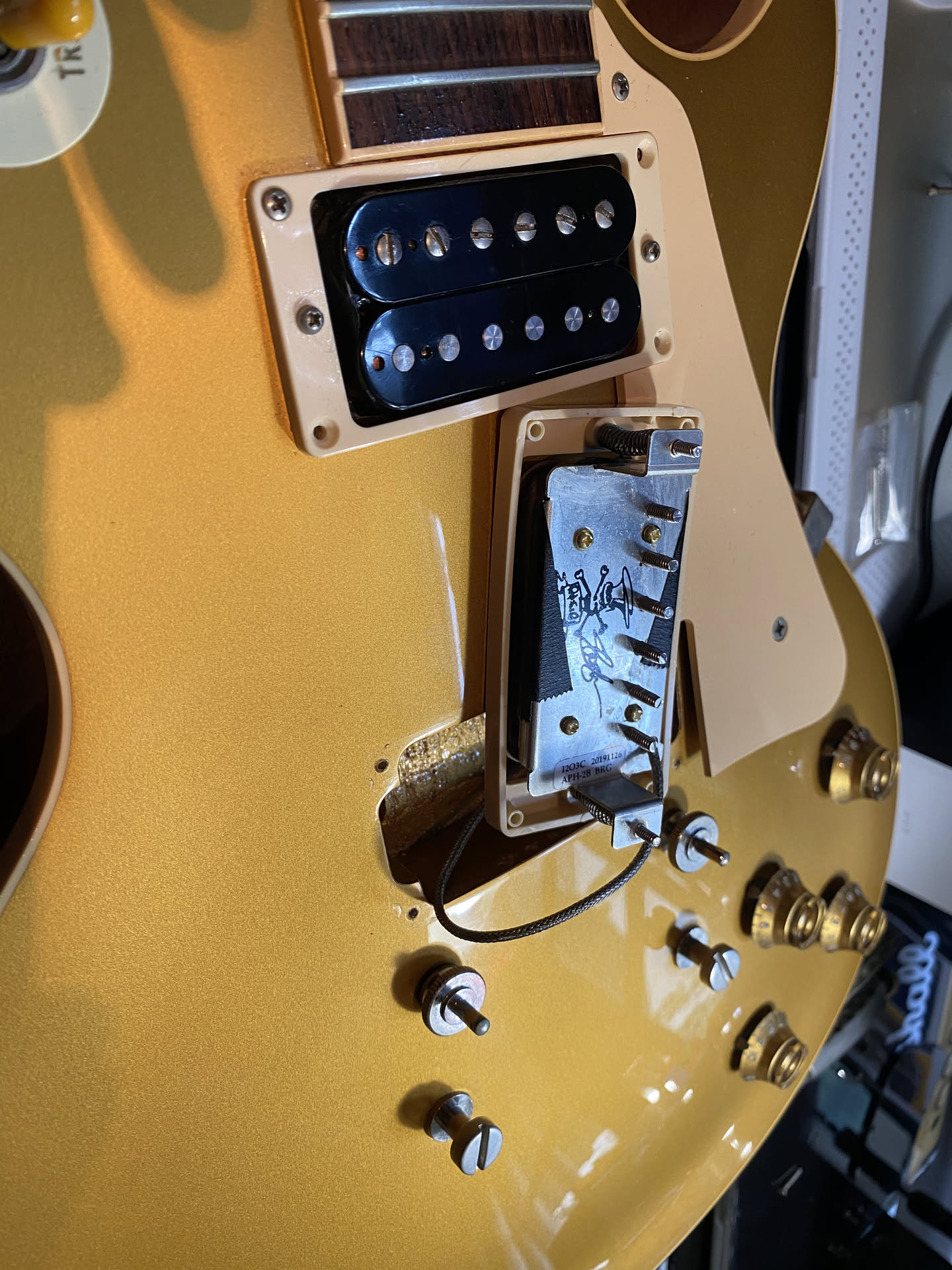 Gibson Les Paul Goldtop gallery view 7