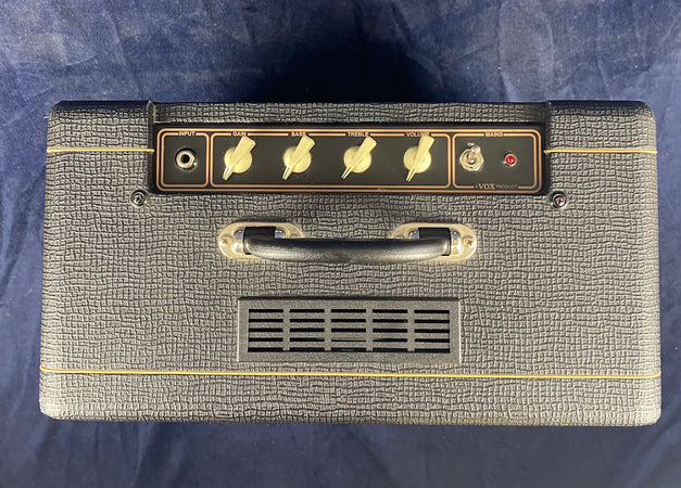 Vox AC4 amplifier gallery view 2