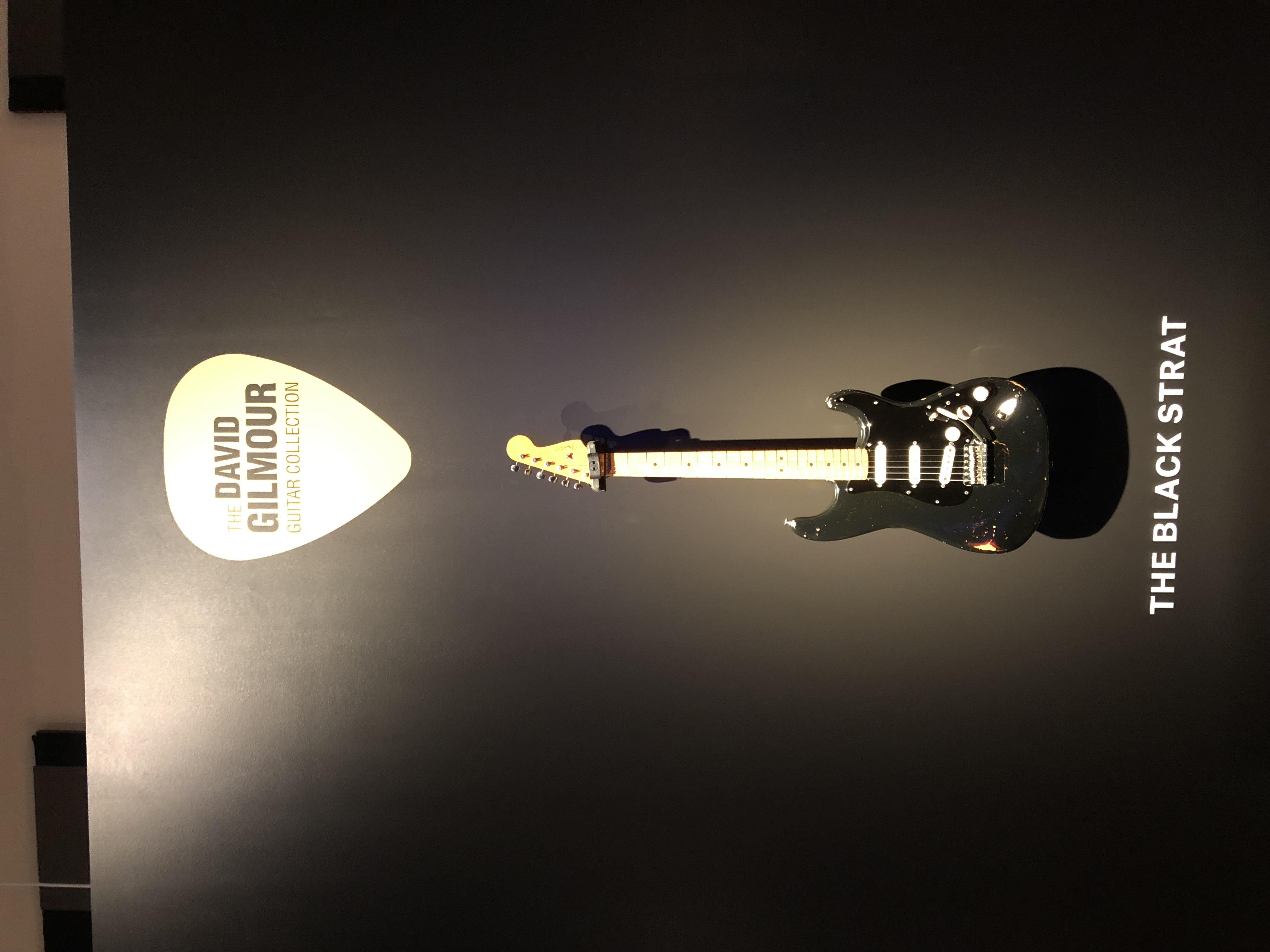 Fender Custom Shop Black Strat gallery view 5